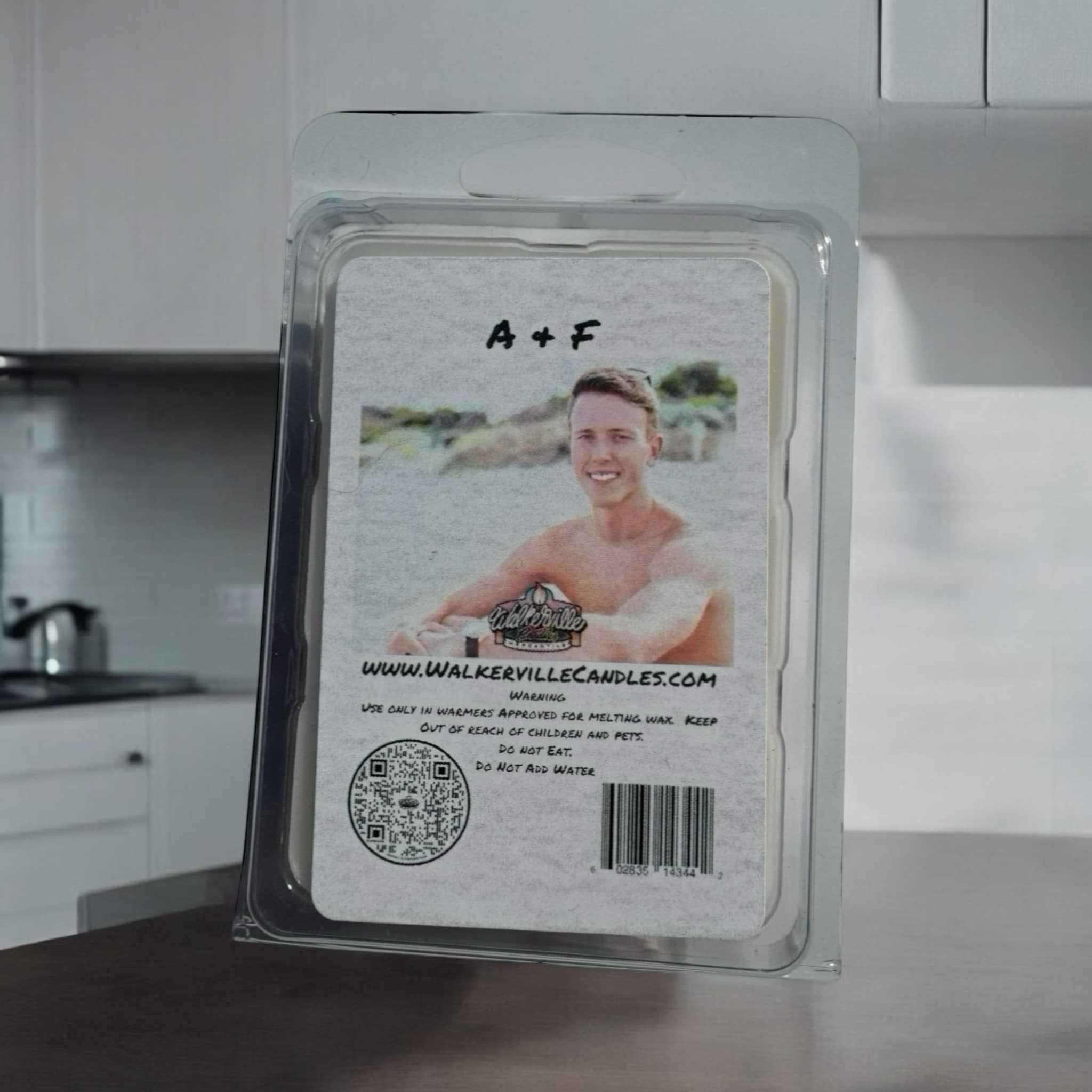 A & F Vegan Soy wax, Hand-poured, Eco-friendly Woodsy Clean Wax Melt