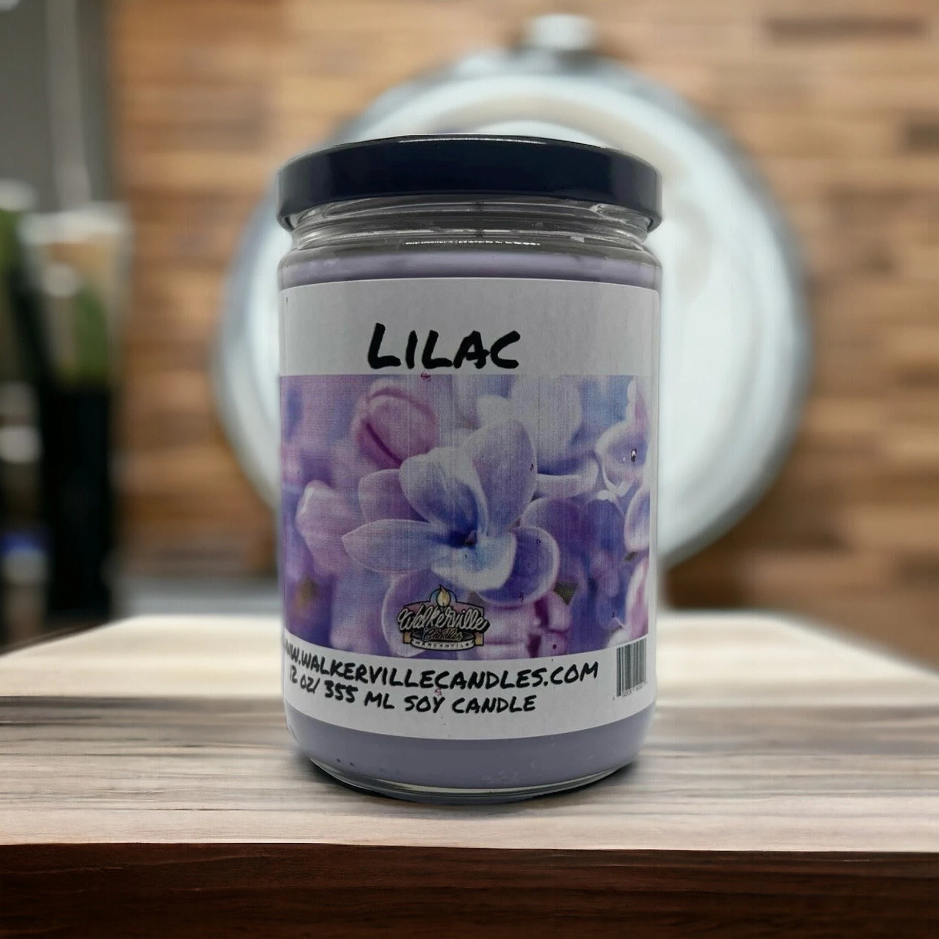 Lilac Vegan Coconut Soy 12 oz/ 355 ml Candle Hand-poured, Eco-friendly, Clean Burning, Floral Wood Wick