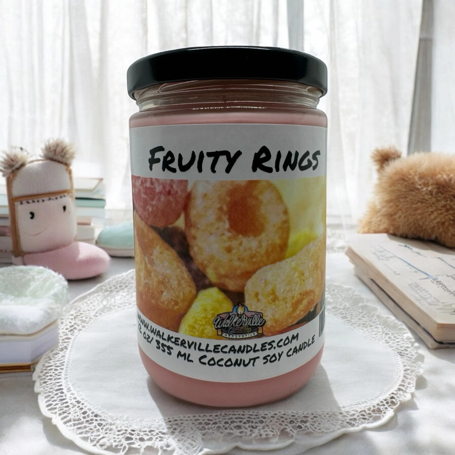 Fruity Rings Vegan Coconut Soy 12 oz/ 355 ml Candle Hand-poured, Eco-friendly, Clean Burning, Fruity Bakery Food Drink