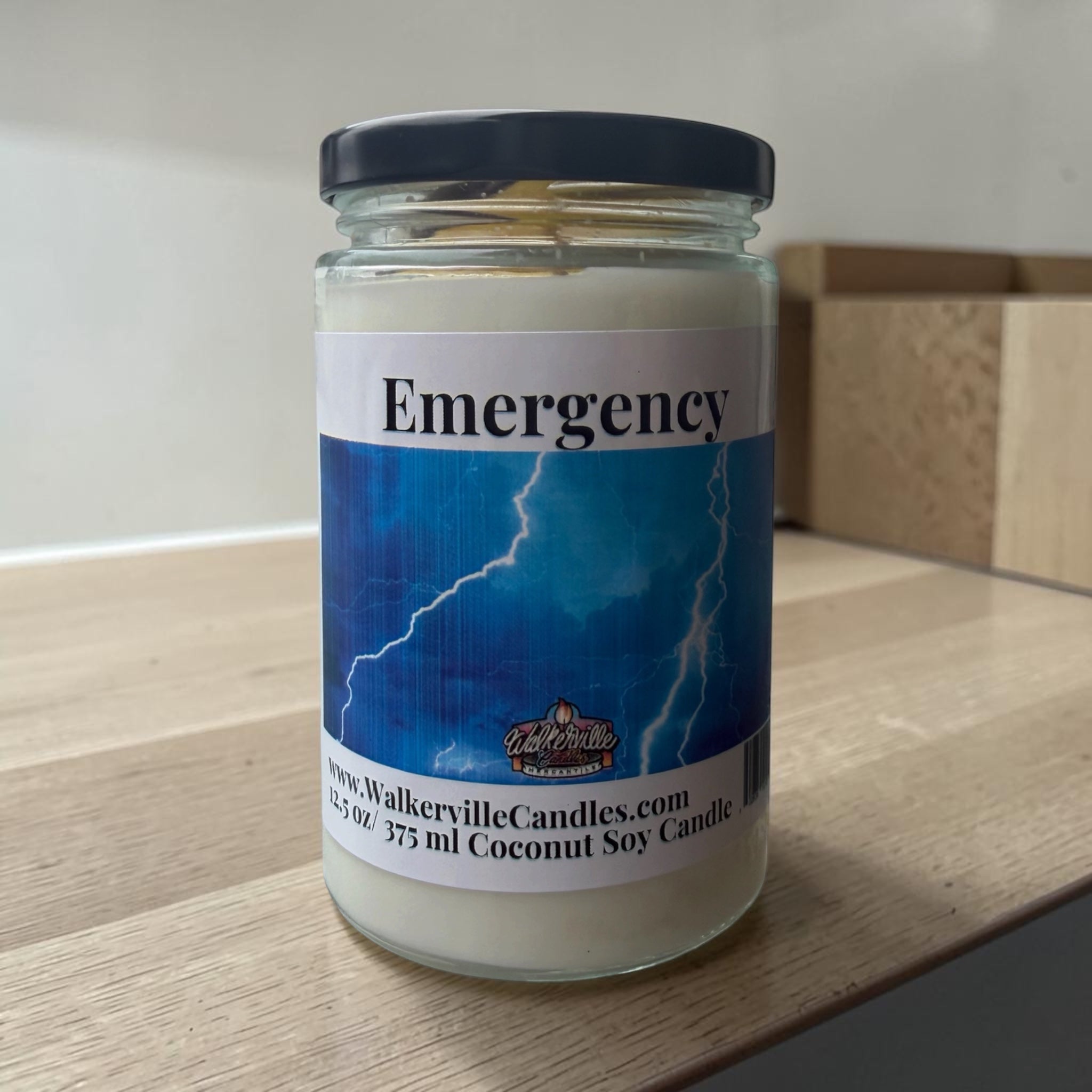 Emergency Candle Coconut Soy 12.5 oz/ 375 ml Candle Wood Wick