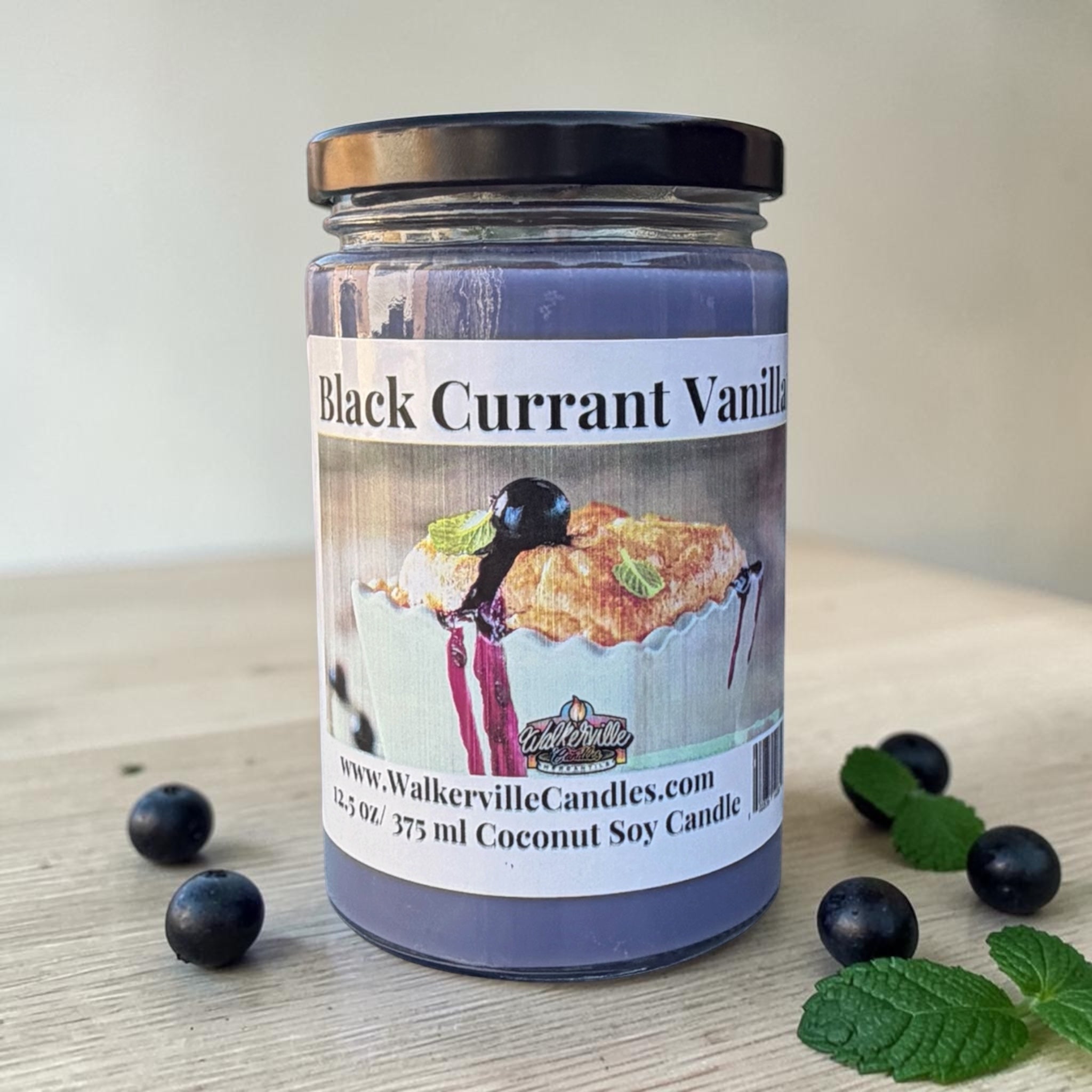 Black Currant Vanilla Coconut Soy 12.5 oz/ 375 ml Candle