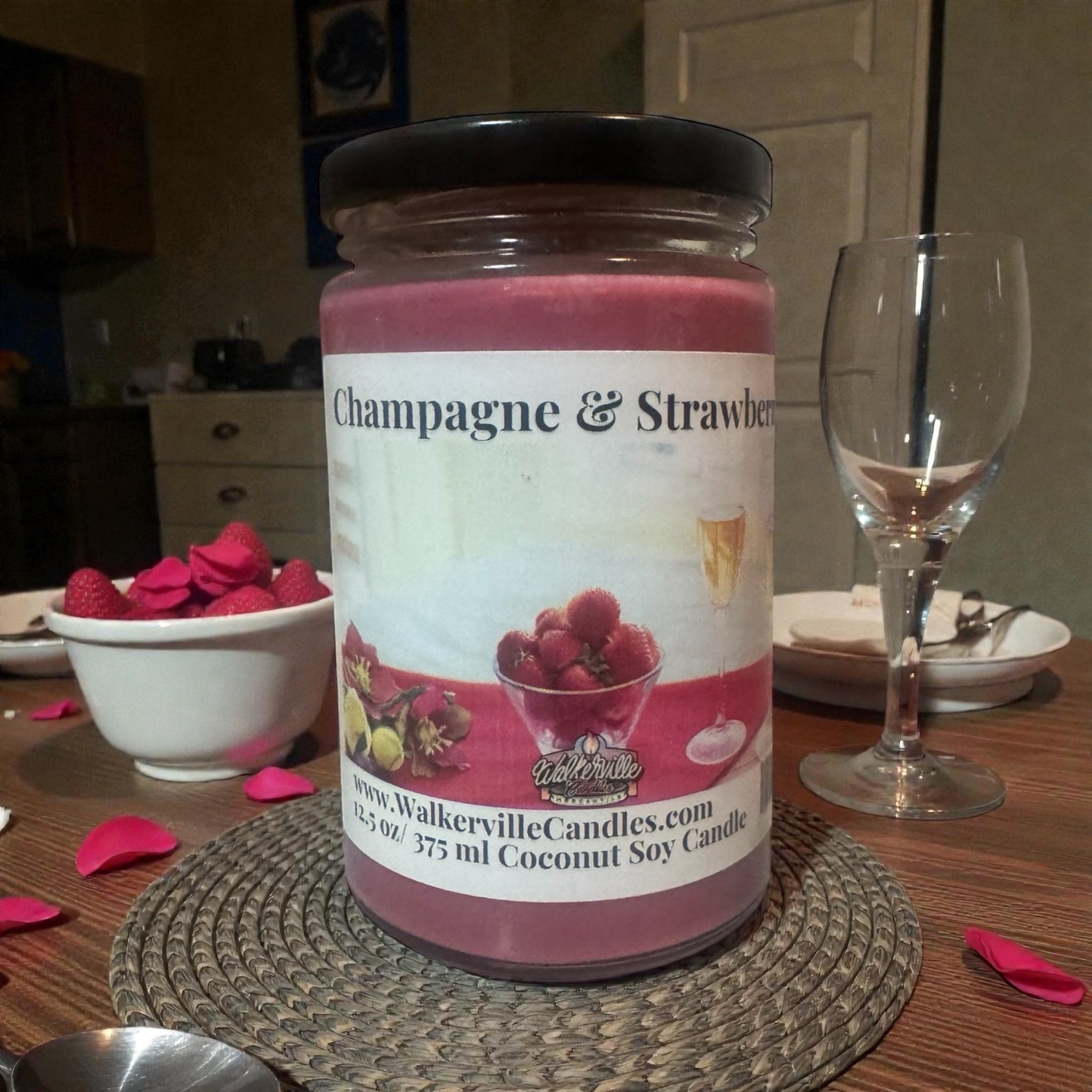 Champagne & Strawberries Coconut Soy 12.5 oz/ 375 ml Candle Wood Wick - Walkerville Candles